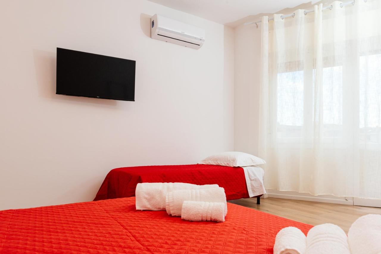 La Casa Di Ambra Hotel Porto Torres Luaran gambar