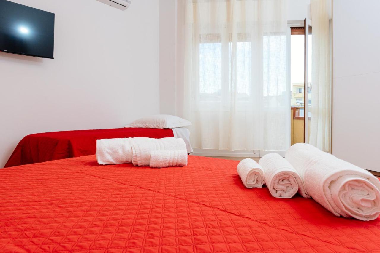 La Casa Di Ambra Hotel Porto Torres Luaran gambar