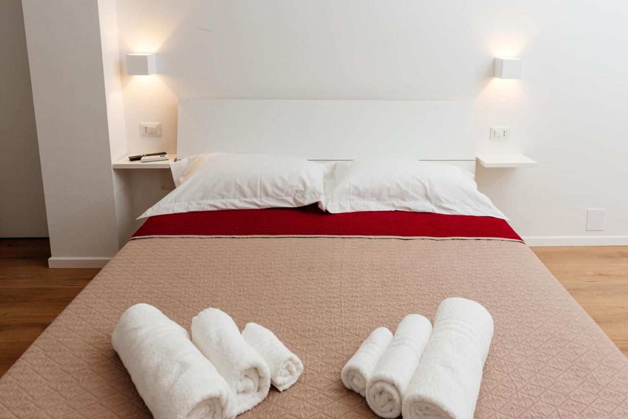 La Casa Di Ambra Hotel Porto Torres Luaran gambar