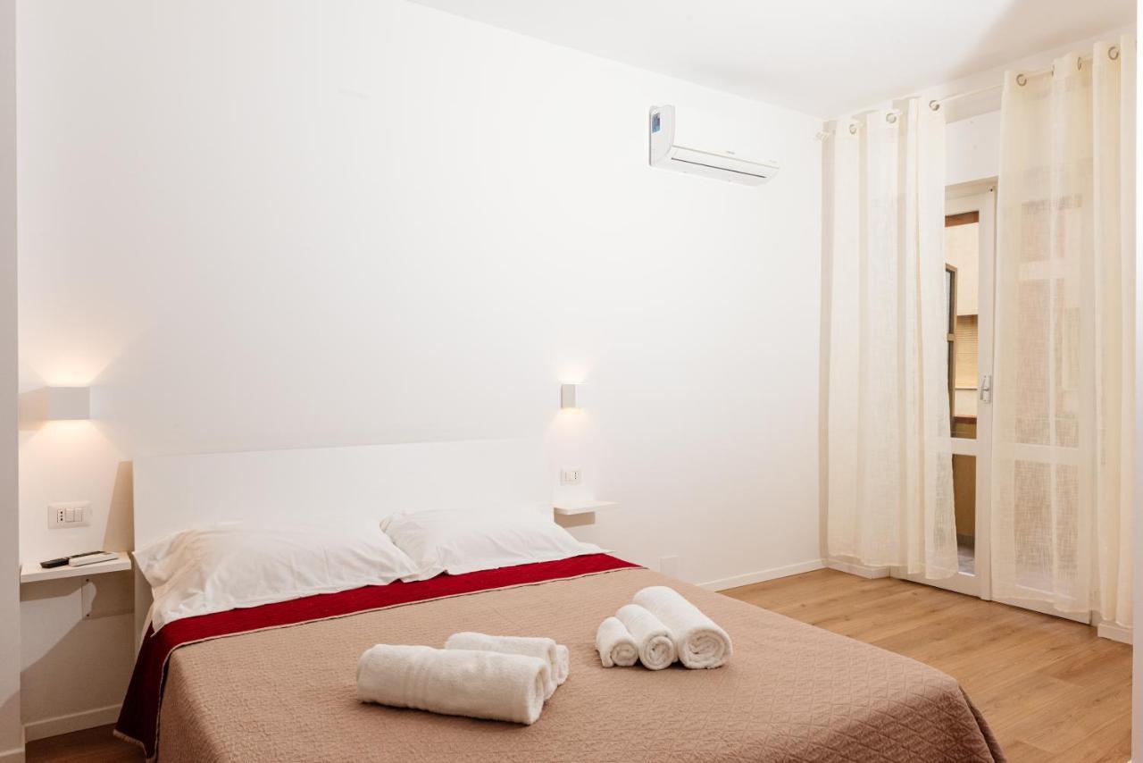 La Casa Di Ambra Hotel Porto Torres Luaran gambar