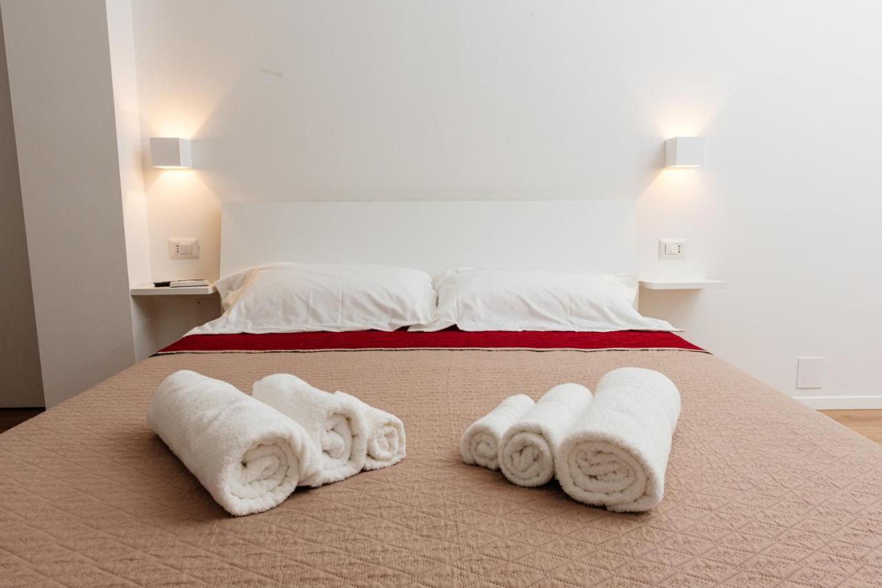 La Casa Di Ambra Hotel Porto Torres Luaran gambar